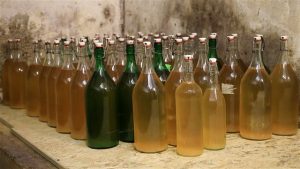 Benefits of apple cider vinegar