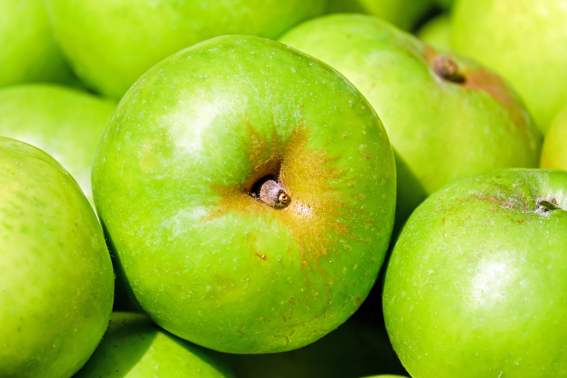 8 phenomenal benefits of green apple