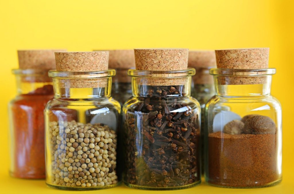 glass spice containers