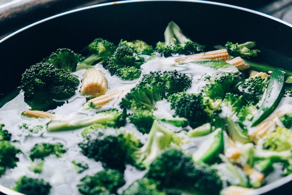 broccoli and baby corn soup