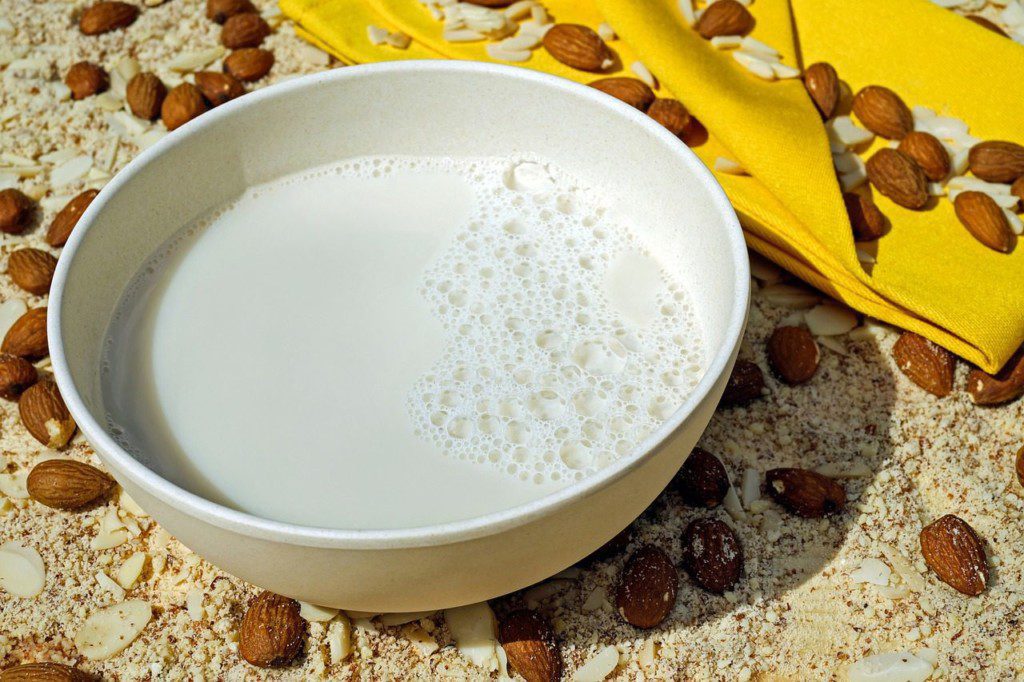 almond-milk-alternative-for-weight-loss