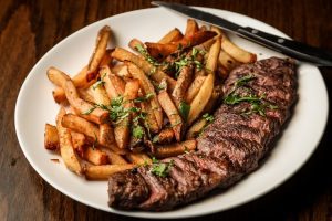 air fried french fries with steak