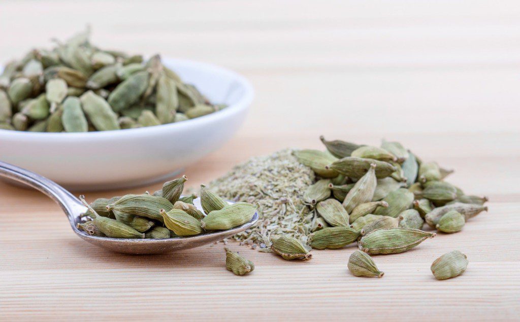 Substitutes for cardamom