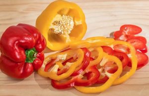 red and yellow capsicum