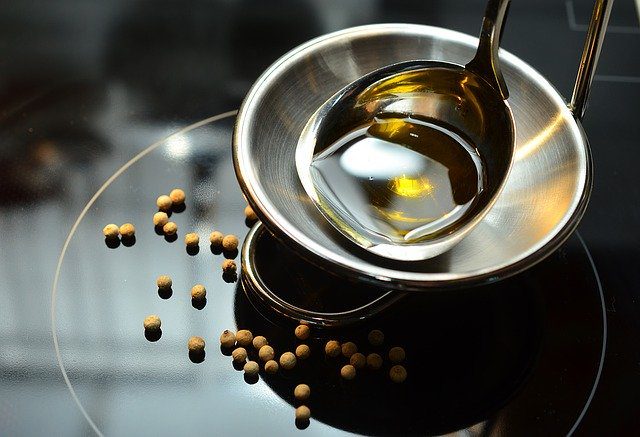 a tablespoon full of olive oil