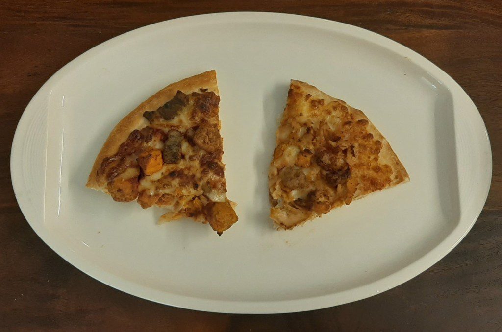 pizza hut chicken supreme (l) vs. domino’s chicken dominator (r)
