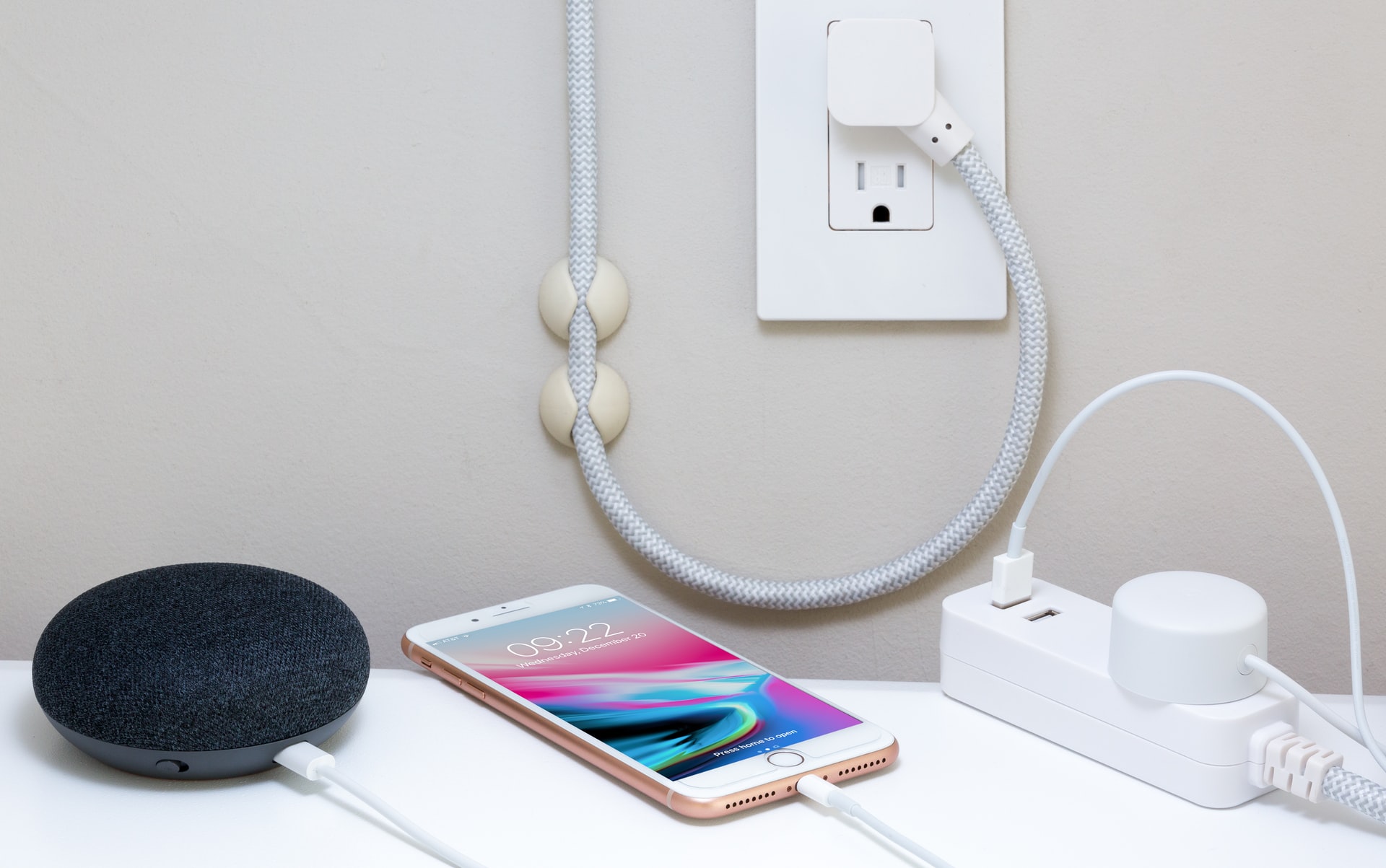 Control Your Appliances Better With These Smart Plugs