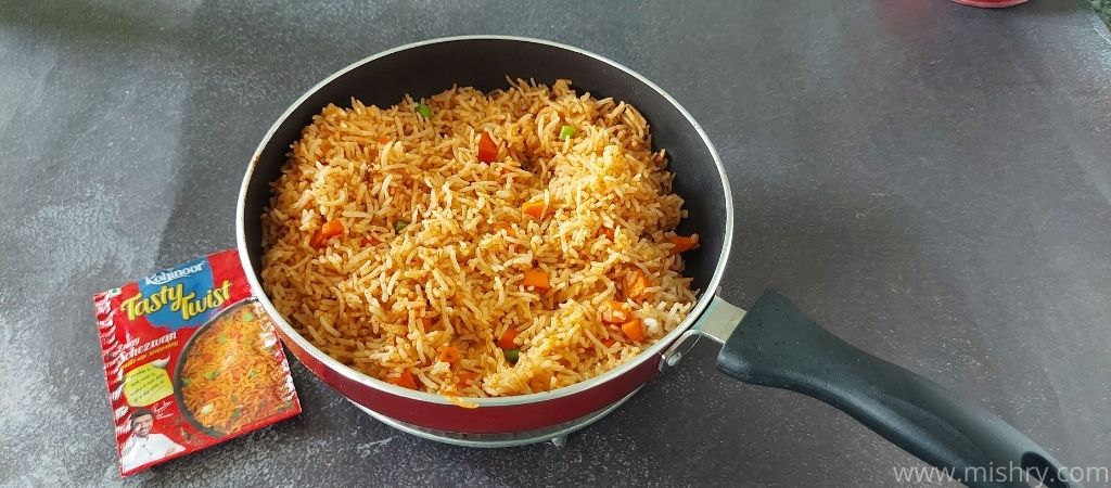 kohinoor tasty twist zingy schezwan fried rice