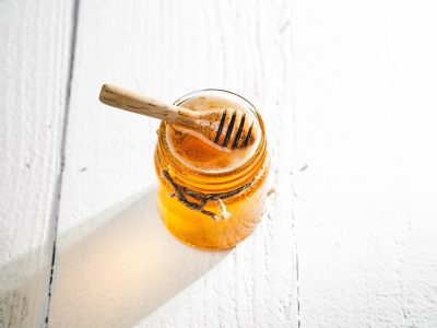 17 Amazing Facts About Honey
