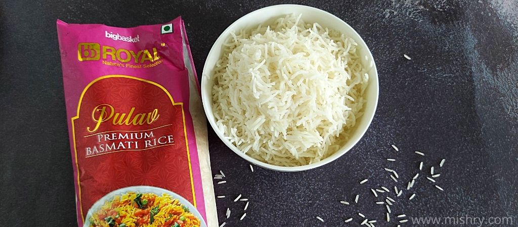 cooked grains of bb royal pulav premium basmati rice in a bowl