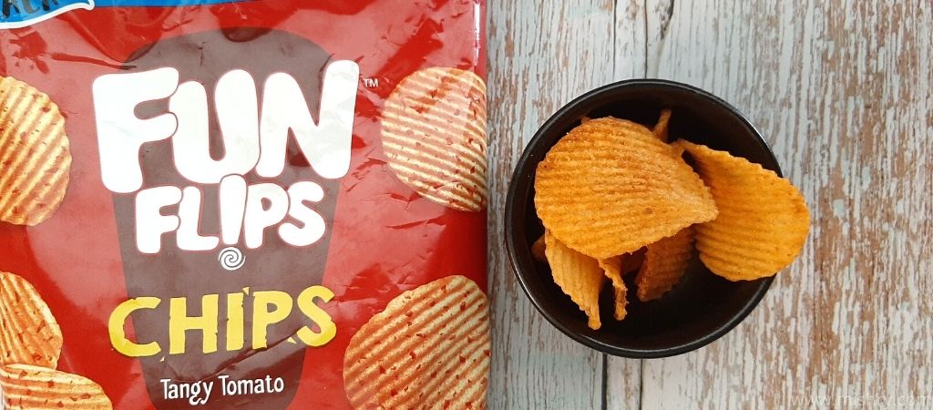 fun flips tangy tomato chips in a bowl