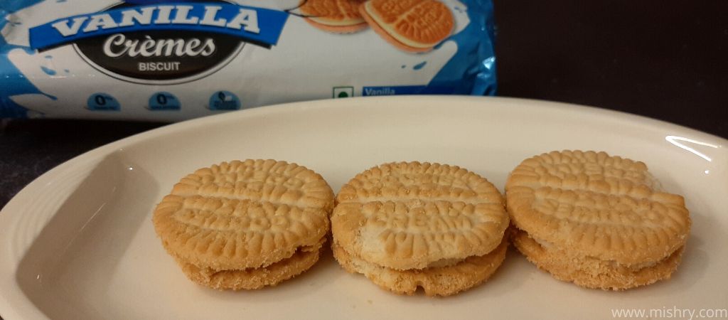cremica vanilla cremes biscuits on a plate