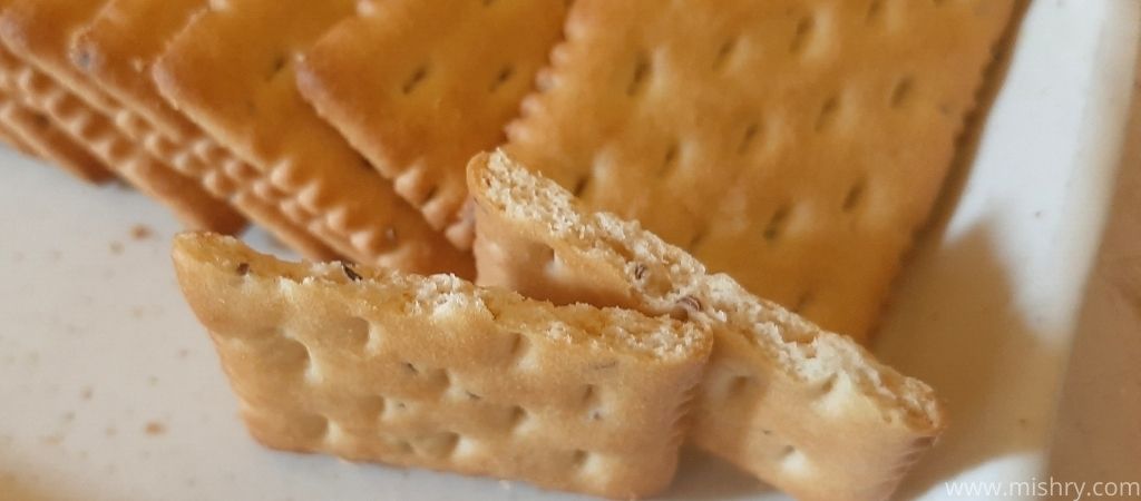 cremica ajwain cracker biscuits appearance