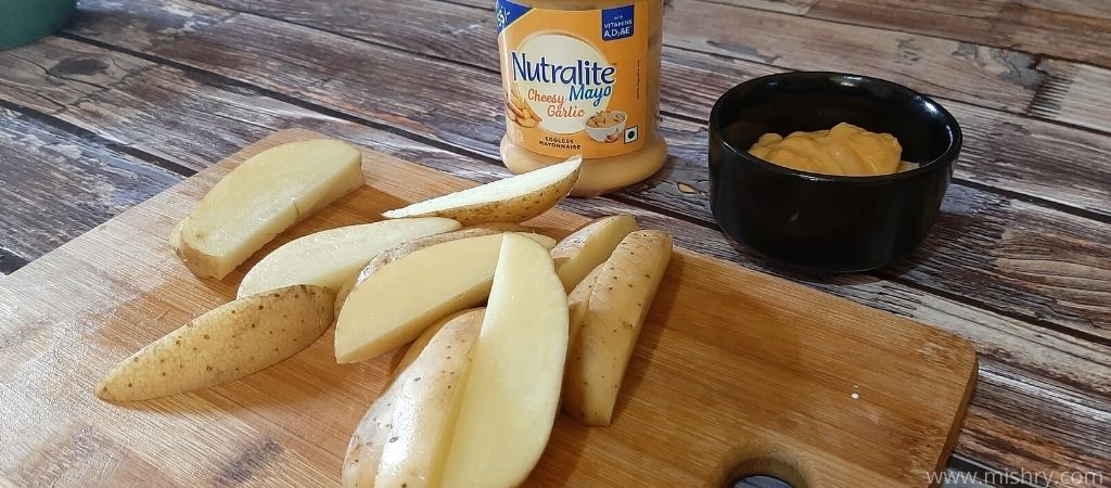 nutralite mayo cheesy garlic mayonnaise and potato wedges