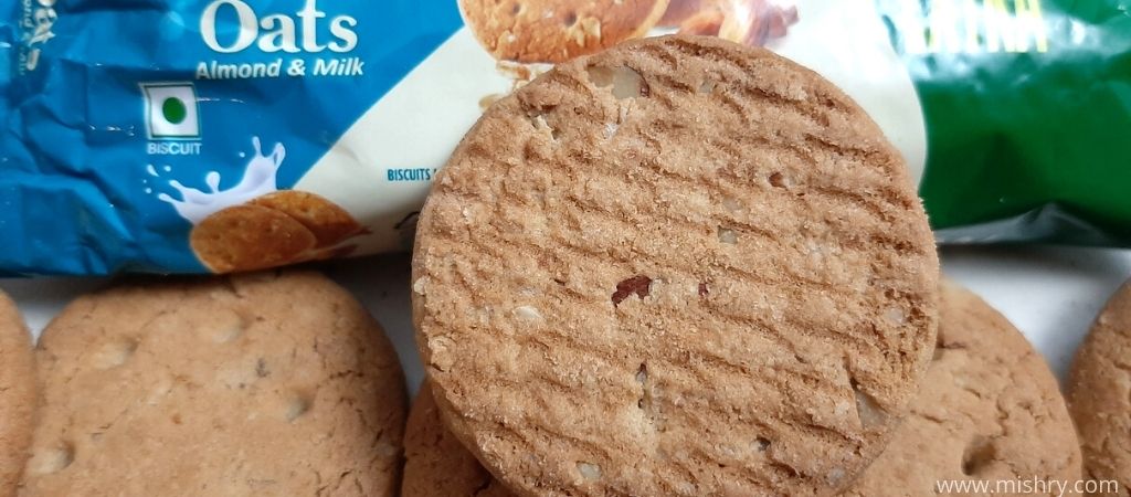 close look at the britannia nutri choice oats almond and milk cookies
