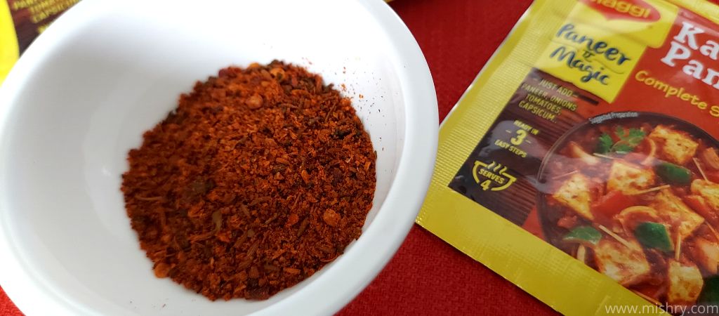 closer look at the maggi kadhai paneer complete spice mix