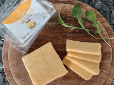 mooz cheddar cheese review