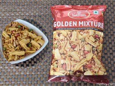 haldiram's golden mixture review