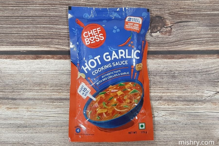 chef boss hot garlic sauce packaging