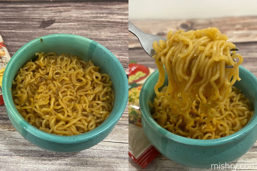 a close look at patanjali atta noodles chatpata variant