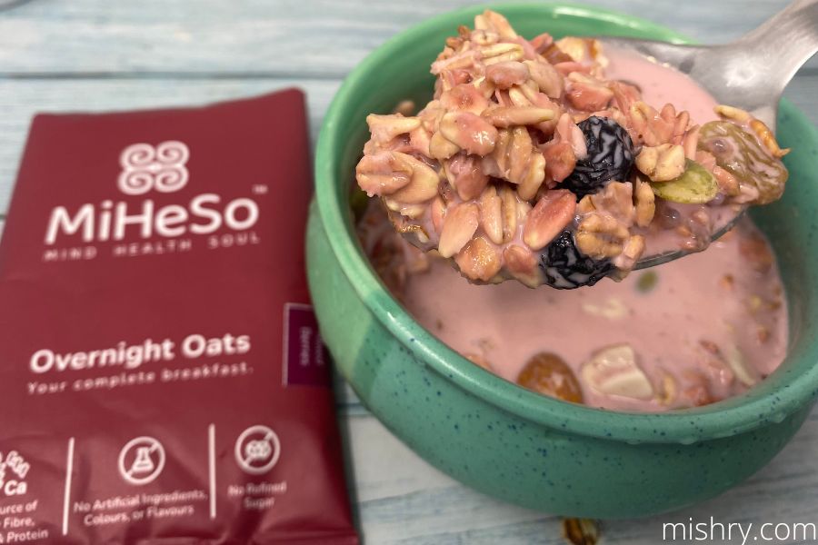 miheso overnight oats mixed berries appearance