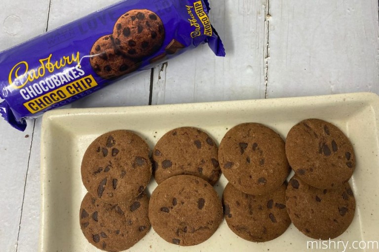 Cadbury Chocobakes Choco Chip Cookies Review - Mishry