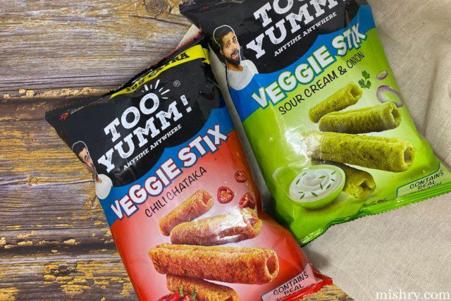 Too Yum Veggie Stix Review- Chilli Chataka + Sour Cream & Onion (2023)